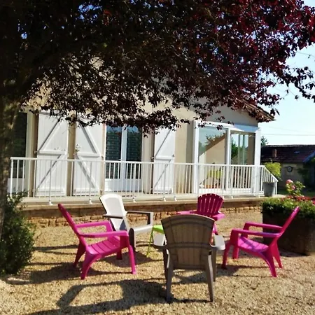 Calme Et Serenite Au Des Hortensias בית נופש Vaux (Vienne)