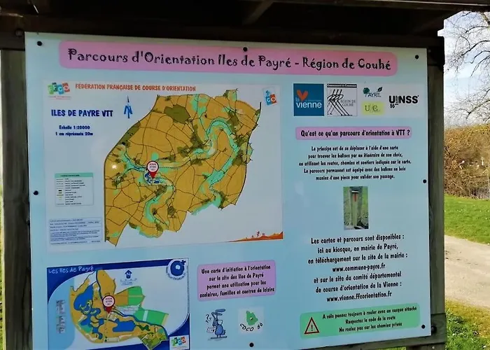 Calme Et Sérénité Au Des Hortensias * Vaux (Vienne)